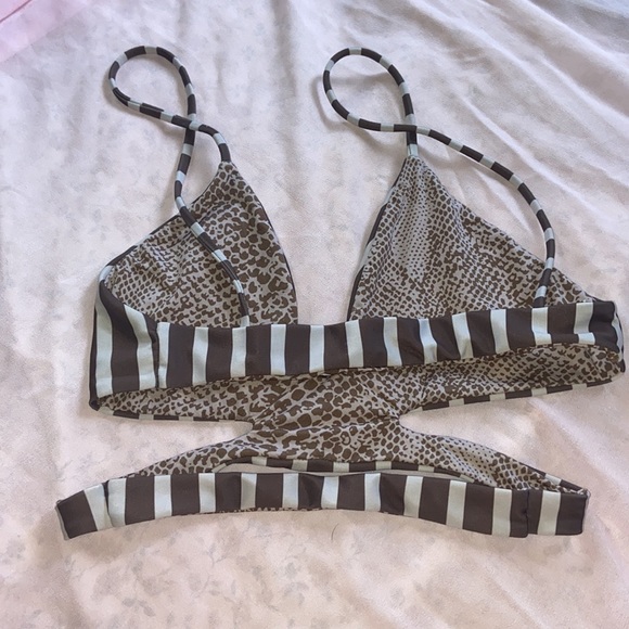 ACACIA SWIM TOP - Picture 2 of 3